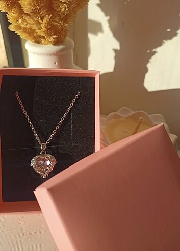 Accessorize Çelik Okyanusun Kalbi Pembe Kalp Kolye 