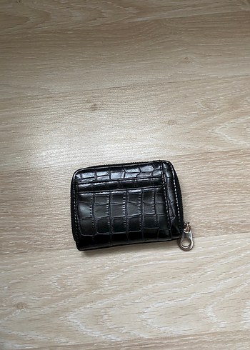 Beden siyah Renk Pull&Bear Siyah Yılan Derisi Desenli Kadın Cüzdanı