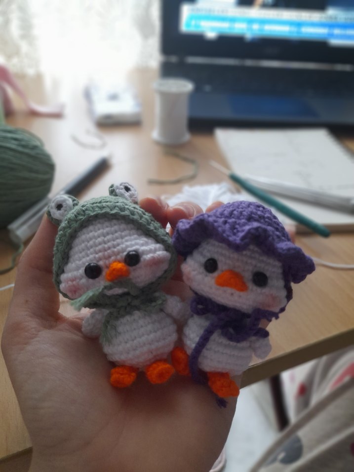 Mor Şapkalı Renkli Amigurumi Oyuncak - Görsel 2