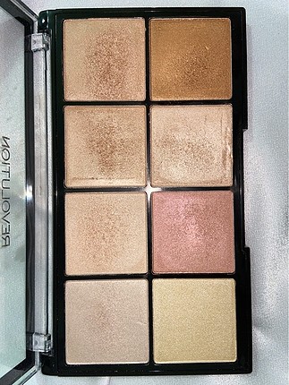 Revolution Ultra Pro Glow Aydınlatıcı Paleti