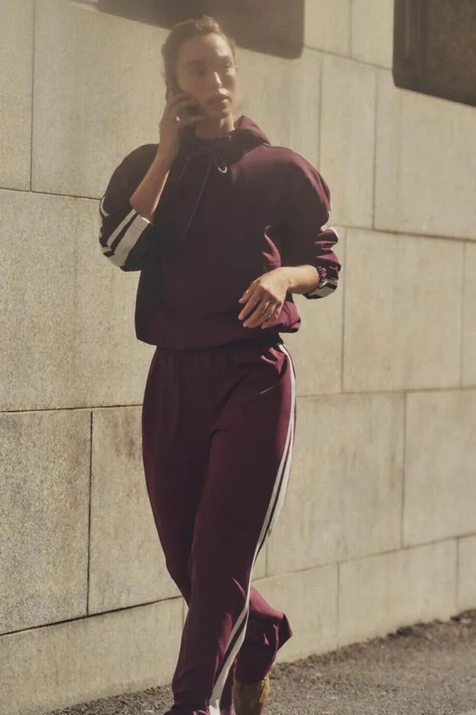 YAN BANTLI KAPÜŞONLU SWEAT - Görsel 2