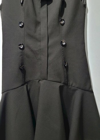 KISA VATKALI FIRFIRLI ELBİSE - Görsel 10