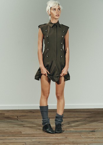 KISA VATKALI FIRFIRLI ELBİSE - Görsel 7