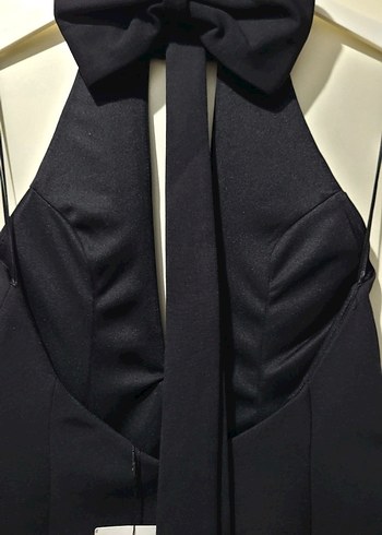 HALTER YAKA BAĞCIKLI KISA ELBİSE - Görsel 9