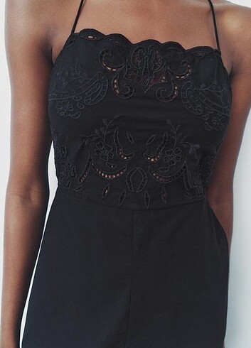 Zara ZW COLLECTION NAKİŞ İŞLEMELİ ELBİSE