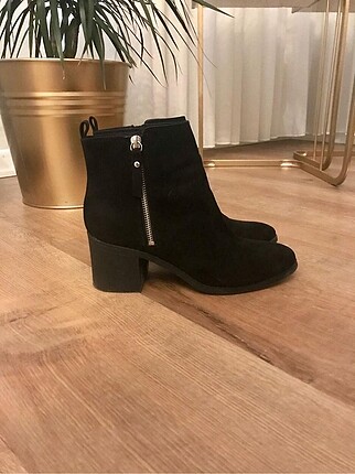 H&m bot