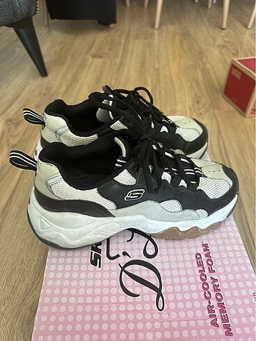 Skechers SKECHER D?LİTES KADIN 37,5