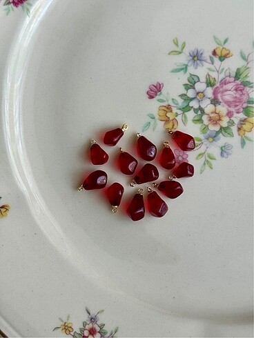 Beden bordo Renk Nar Charm