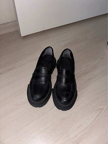 Diğer KADIN SIYAH DERI LOAFER 36 NUMARA