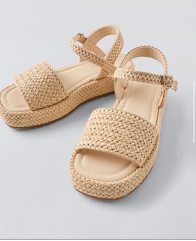 Zara hasır sandalet