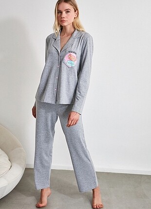 m Beden Gri Düğmeli Örme Pijama Takımı