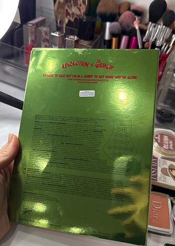 The Grinch far paleti revolution - Görsel 2