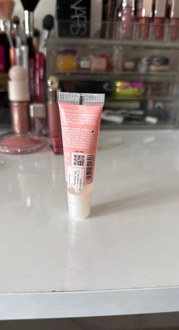 Essence Juicy Bomb Pembe Dudak Parlatıcısı - Görsel 2