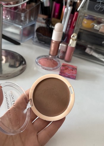 Revolution Cream Bronze Parlak Kahverengi Allık medium - Görsel 3