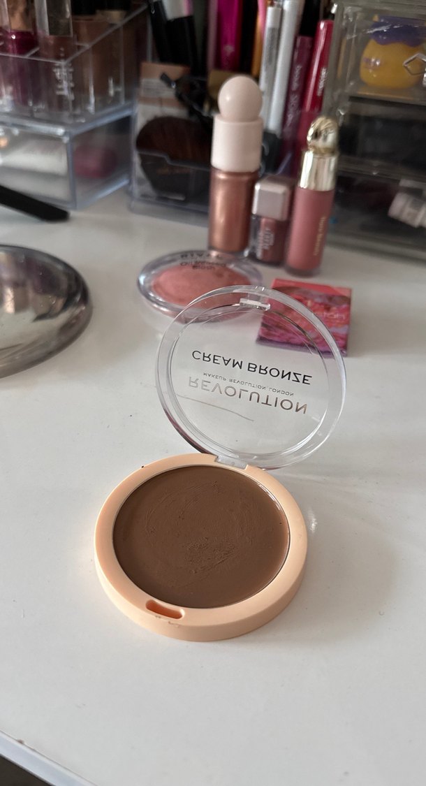 Revolution Cream Bronze Parlak Kahverengi Allık medium - Görsel 4