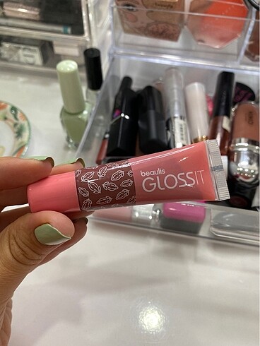 Beaulis gloss