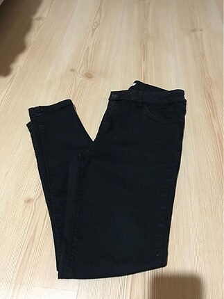 Siyah kot pantolon