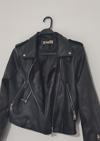 Siyah Deri Ceket Kadın - Görsel 3
