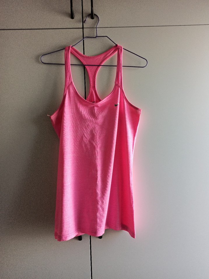 Nike Pembe V Yaka Kolsuz Sporcu Üstü - Görsel 4