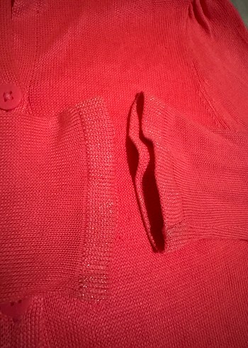 Kız Çocuk Kırmızı Düğmeli Uzun Kollu Hırka - Görsel 2