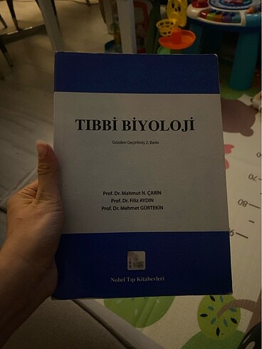Tıbbi biyoloji kitabı