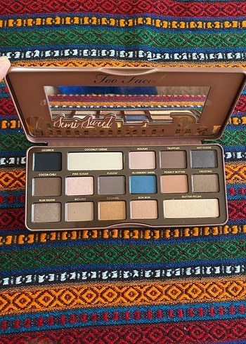 Too Faced Semi-Sweet Göz Farı Paleti