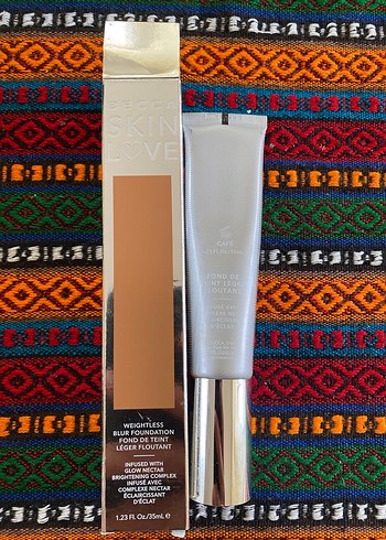 Becca Becca Skin Love Açık Ten Fondöten