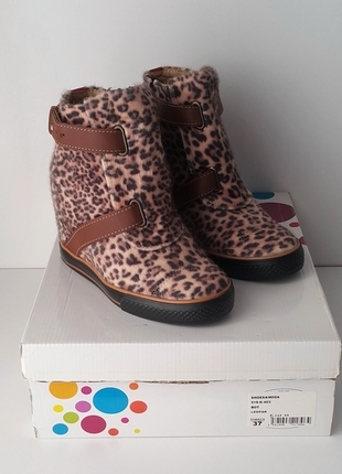 SHOES&MODA; MARKA SIFIR LEOPAR DESENLİ BOT...