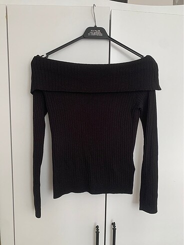 H&M H&M omuz dekoltesi olan ince yumuşacık triko.DEFOSU YOK KUSURSUZ