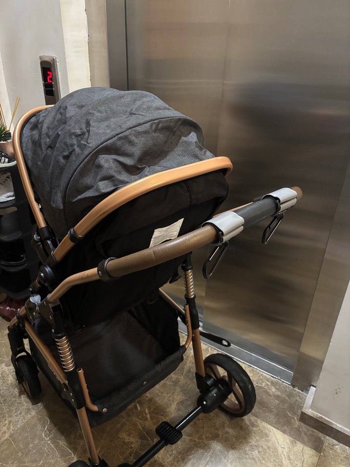 Gri kahverengi bebek arabası - Görsel 3