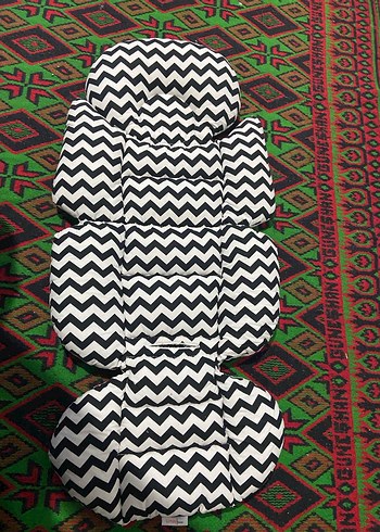 Gri Yıldız Desenli Bebek Uyku Minderi - Görsel 2