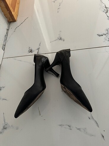 Polaris Siyah stiletto
