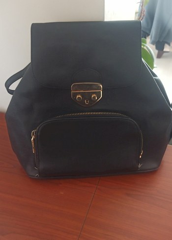 Siyah Deri Tokalı Kadın Sırt Çantası Mango - Görsel 2