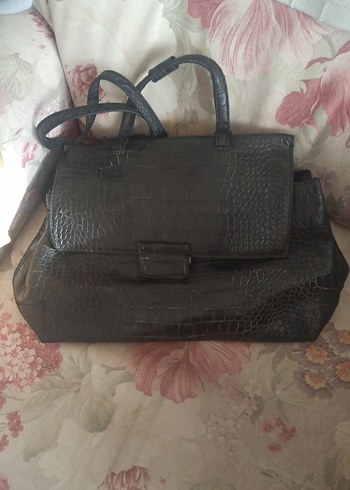 Kahverengi Deri Yılan Derisi Desenli Kadın Çanta Mango markali - Görsel 2