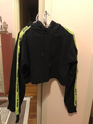 Crop sweat