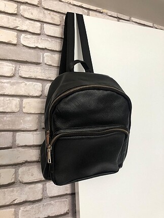 Zara sırt çantası