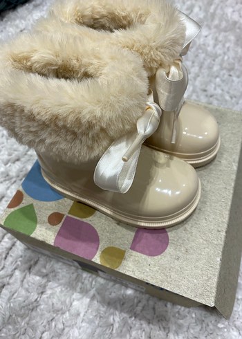 Kız Çocuk Beyaz Kürklü Botlar İgor - Görsel 2