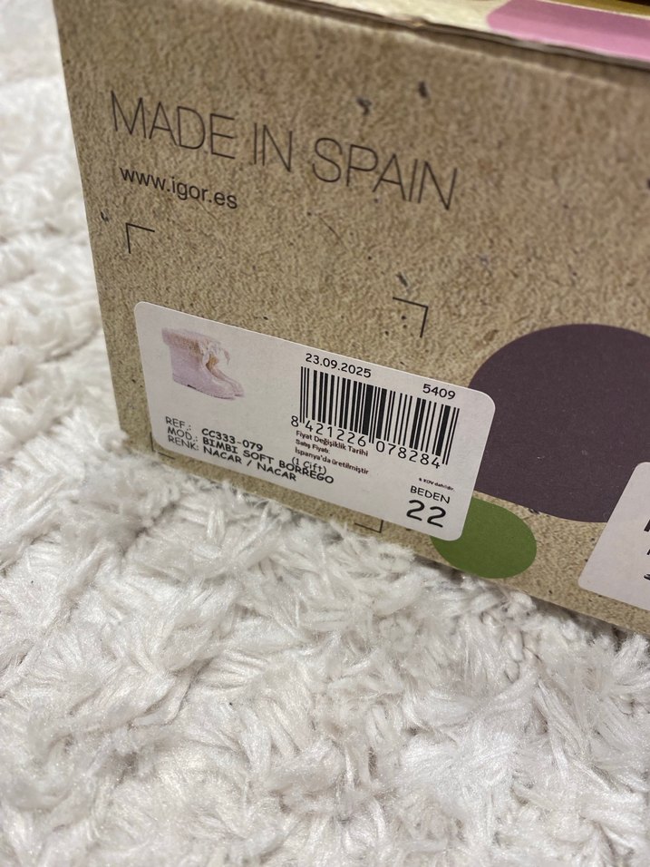 Kız Çocuk Beyaz Kürklü Botlar İgor - Görsel 3