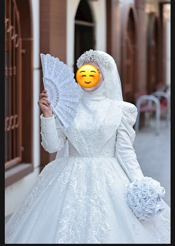 Uzun Kollu Yüksek Yakalı Beyaz Prenses Gelinlik