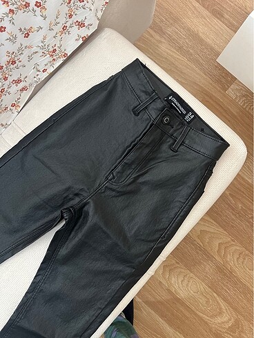 Stradivarius pantolon