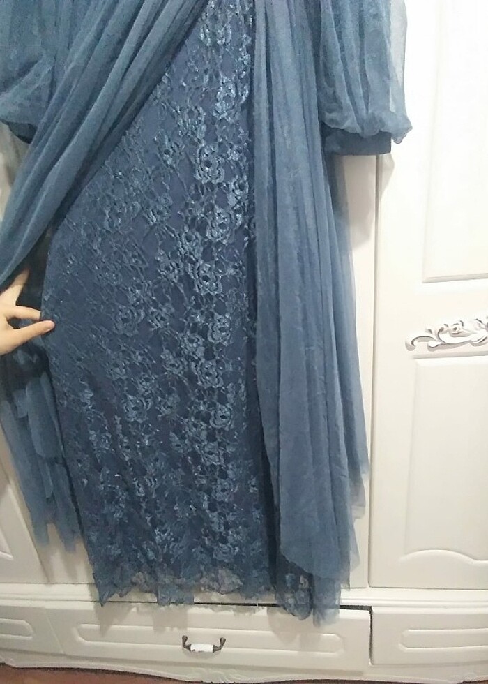 Kuşağı taş detaylı tül tesettür abiye - Görsel 5