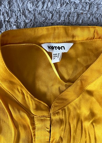 Sarı Düğmeli Kadın Gömlek - Görsel 2