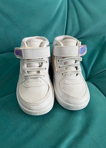 Kız Çocuk Beyaz Cırtcırtlı Spor Ayakkabı - Görsel 2