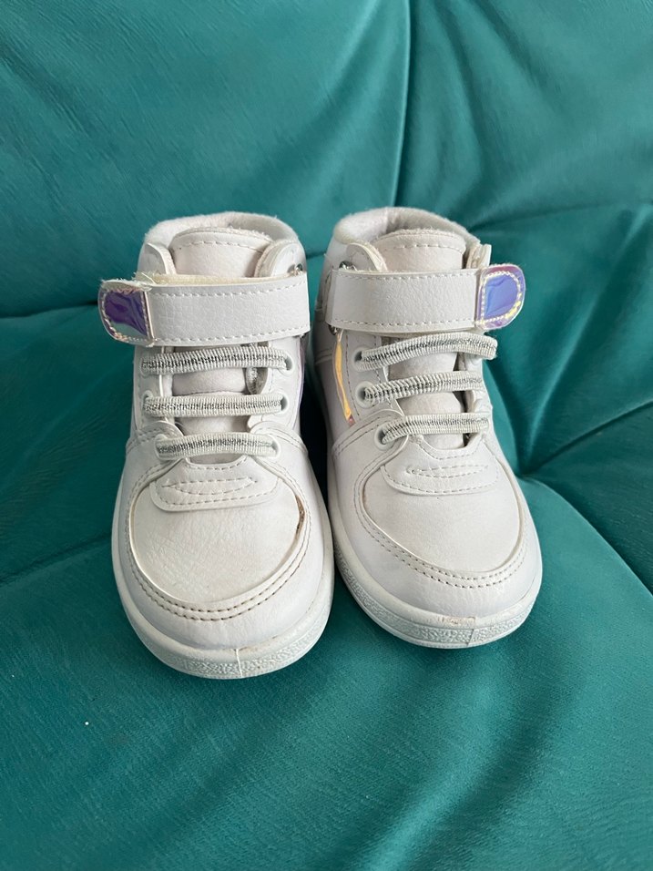 Kız Çocuk Beyaz Cırtcırtlı Spor Ayakkabı - Görsel 2