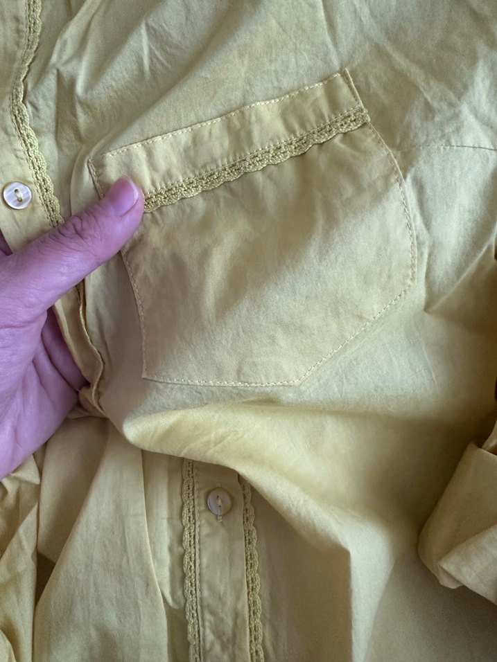 Sarı Düğmeli Midi Keten Gömlek - Görsel 3