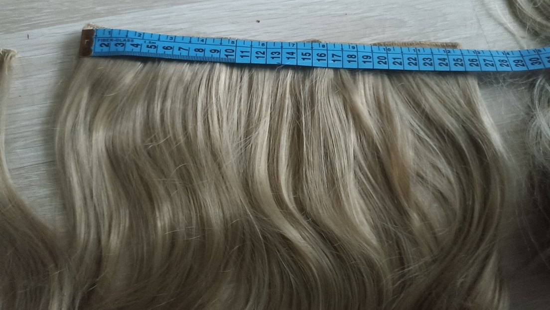 peruk Bej Dalgalı Sentetik Saç Uzantısı - Görsel 3