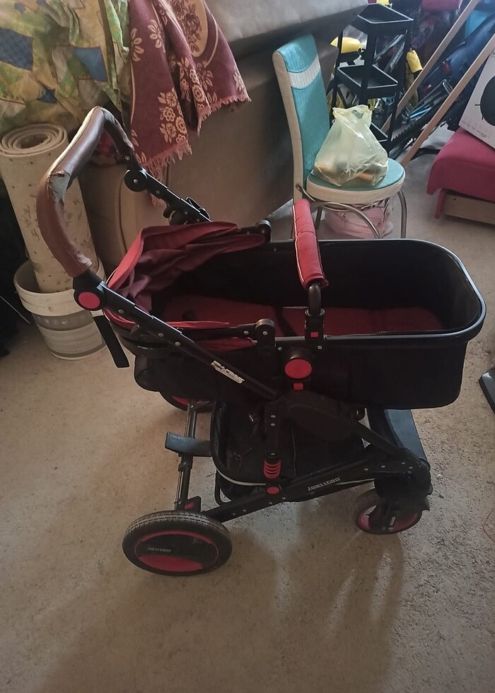 Wellegro Q3 bebek arabası puset dahil tertemiz hiçbir sıkıntısı  - Görsel 5