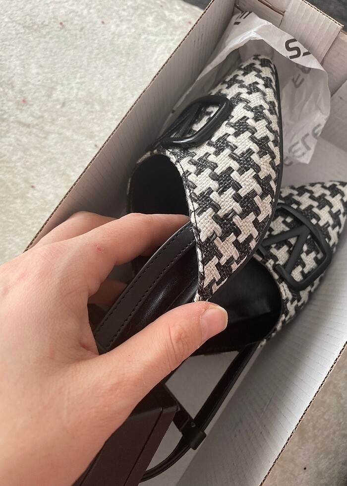 Siyah beyaz babet - Görsel 2