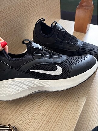36 Beden siyah Renk Spor ayakkabı
