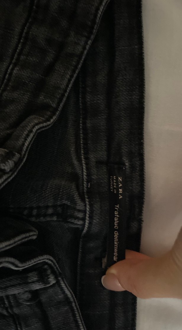 Kadın Siyah Kemerli Dar Kesim Kot Pantolon - Görsel 5